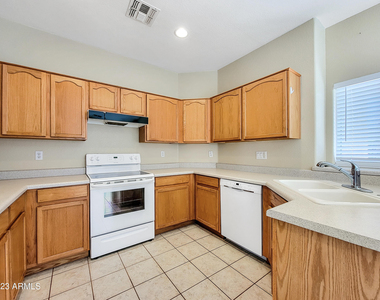 14173 W Weldon Avenue - Photo Thumbnail 9