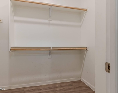 9210 W Willow Bend Lane - Photo Thumbnail 22