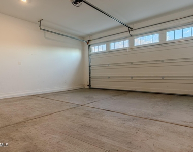 9210 W Willow Bend Lane - Photo Thumbnail 32