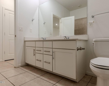 9210 W Willow Bend Lane - Photo Thumbnail 20