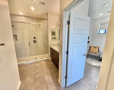 3233 N 70th Street - Photo Thumbnail 25