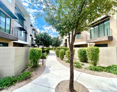 3233 N 70th Street - Photo Thumbnail 34