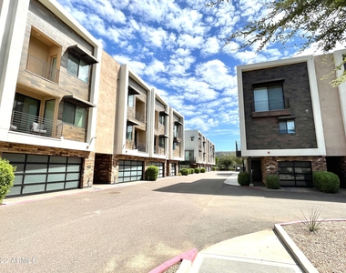 3233 N 70th Street - Photo Thumbnail 35