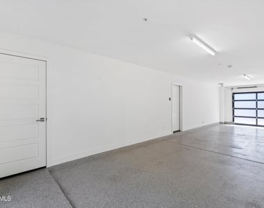 3233 N 70th Street - Photo Thumbnail 30