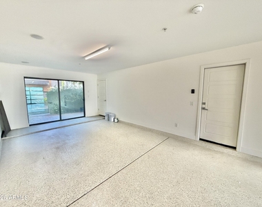 3233 N 70th Street - Photo Thumbnail 29