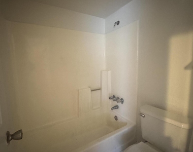 4828 W Orangewood Avenue - Photo Thumbnail 11