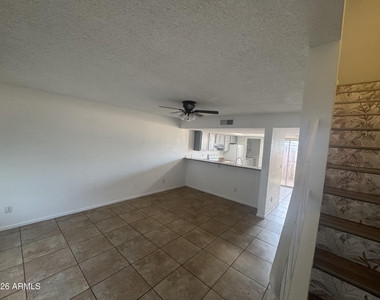 4828 W Orangewood Avenue - Photo Thumbnail 5