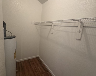 4828 W Orangewood Avenue - Photo Thumbnail 12