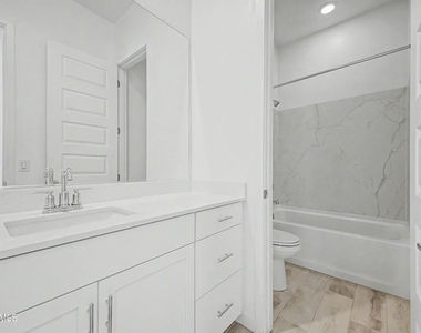 7646 W Desert Spoon Drive - Photo Thumbnail 33