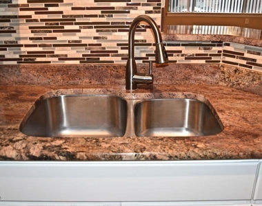 1701 E Colter Street - Photo Thumbnail 6