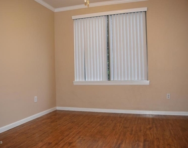 1701 E Colter Street - Photo Thumbnail 8