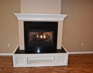 1701 E Colter Street - Photo Thumbnail 3