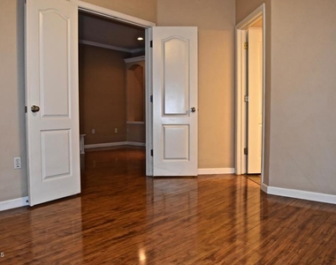1701 E Colter Street - Photo Thumbnail 9