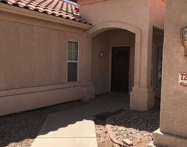 724 N Yucca Street - Photo Thumbnail 1