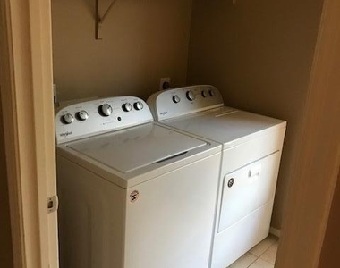 724 N Yucca Street - Photo Thumbnail 13