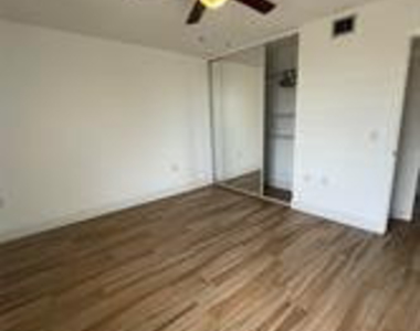 3636 Whitehall Drive - Photo Thumbnail 3