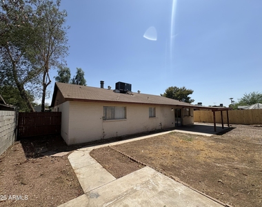 7556 W Turney Avenue - Photo Thumbnail 23
