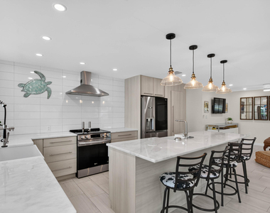 2681 Ne 16th Street - Photo Thumbnail 11