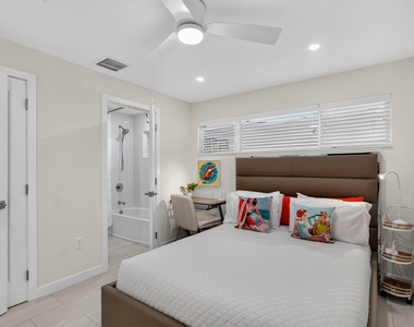 2681 Ne 16th Street - Photo Thumbnail 18