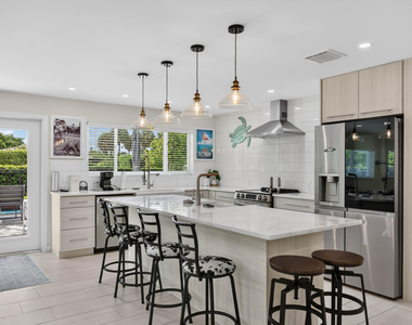 2681 Ne 16th Street - Photo Thumbnail 10
