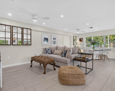 2681 Ne 16th Street - Photo Thumbnail 6