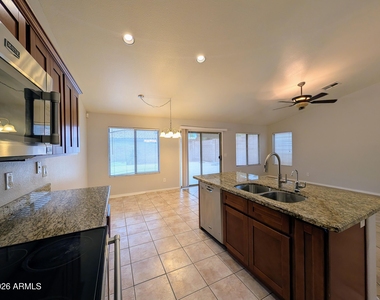 15748 W Paradise Lane - Photo Thumbnail 16