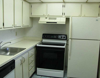 2000 Springdale Boulevard - Photo Thumbnail 3
