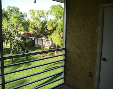 2000 Springdale Boulevard - Photo Thumbnail 9