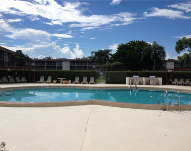 2000 Springdale Boulevard - Photo Thumbnail 12