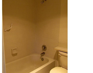 2000 Springdale Boulevard - Photo Thumbnail 8