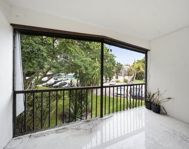 3125 Oakland Shores Drive - Photo Thumbnail 6
