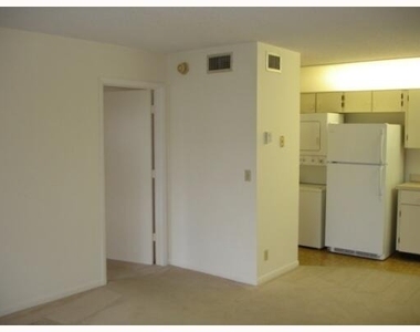 1105 Green Pine Boulevard - Photo Thumbnail 5