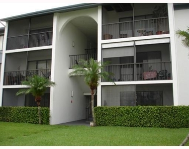 1105 Green Pine Boulevard - Photo Thumbnail 2