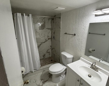 5100 Sw 41st Street - Photo Thumbnail 6