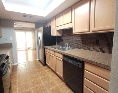 13403 N 24th Lane - Photo Thumbnail 8