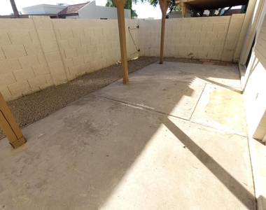 13403 N 24th Lane - Photo Thumbnail 19