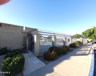 13403 N 24th Lane - Photo Thumbnail 20