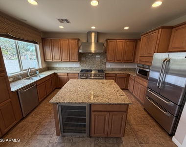 722 E Sipapu Drive - Photo Thumbnail 3