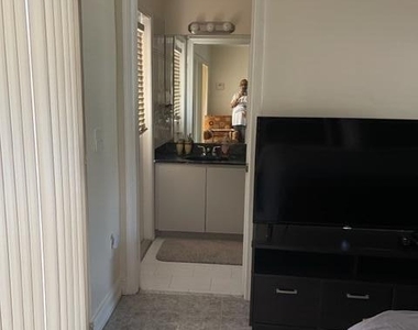 9978 N Springs Way - Photo Thumbnail 8
