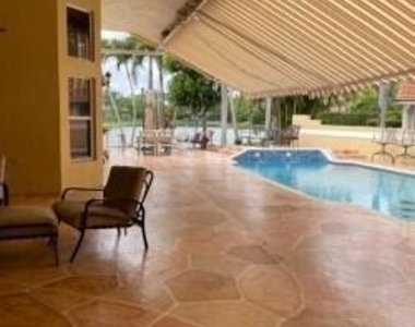 9978 N Springs Way - Photo Thumbnail 5