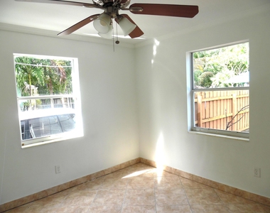 1205 Mathis Street - Photo Thumbnail 10