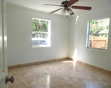 1205 Mathis Street - Photo Thumbnail 11