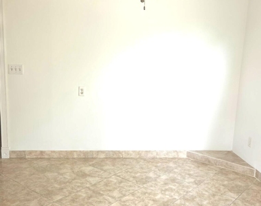 1205 Mathis Street - Photo Thumbnail 15