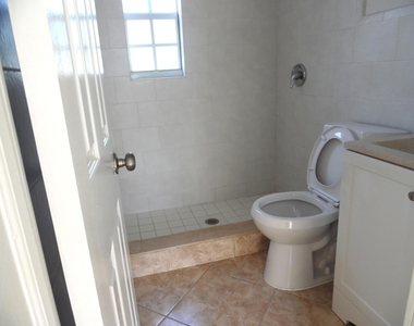 1205 Mathis Street - Photo Thumbnail 12