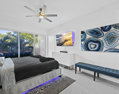 1025 Ne 18th Avenue - Photo Thumbnail 19