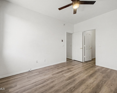 4255 E Cherry Hills Drive - Photo Thumbnail 27
