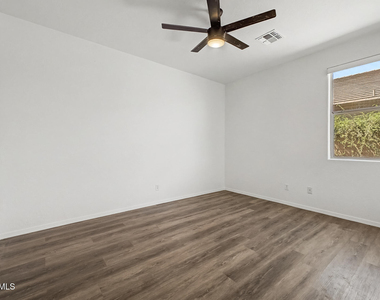 4255 E Cherry Hills Drive - Photo Thumbnail 28