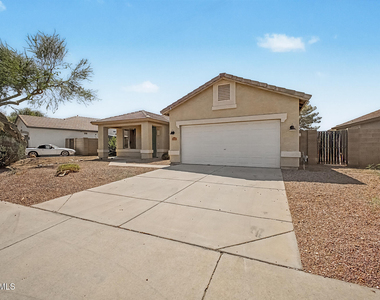 4255 E Cherry Hills Drive - Photo Thumbnail 1