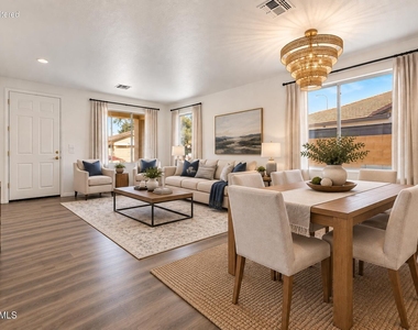 4255 E Cherry Hills Drive - Photo Thumbnail 2