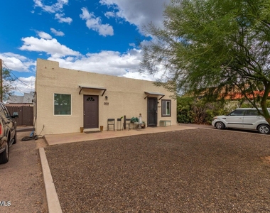 3434 E Cambridge Avenue - Photo Thumbnail 2